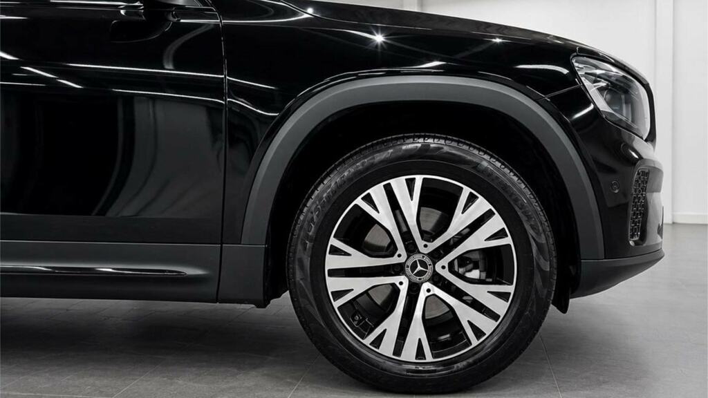 Mercedes-Benz GLB Class Glb 200 Sport Executive 7G-tronic Black #5