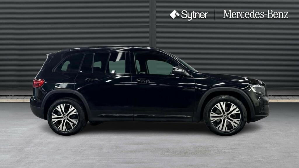 Mercedes-Benz GLB Class Glb 200 Sport Executive 7G-tronic Black #4