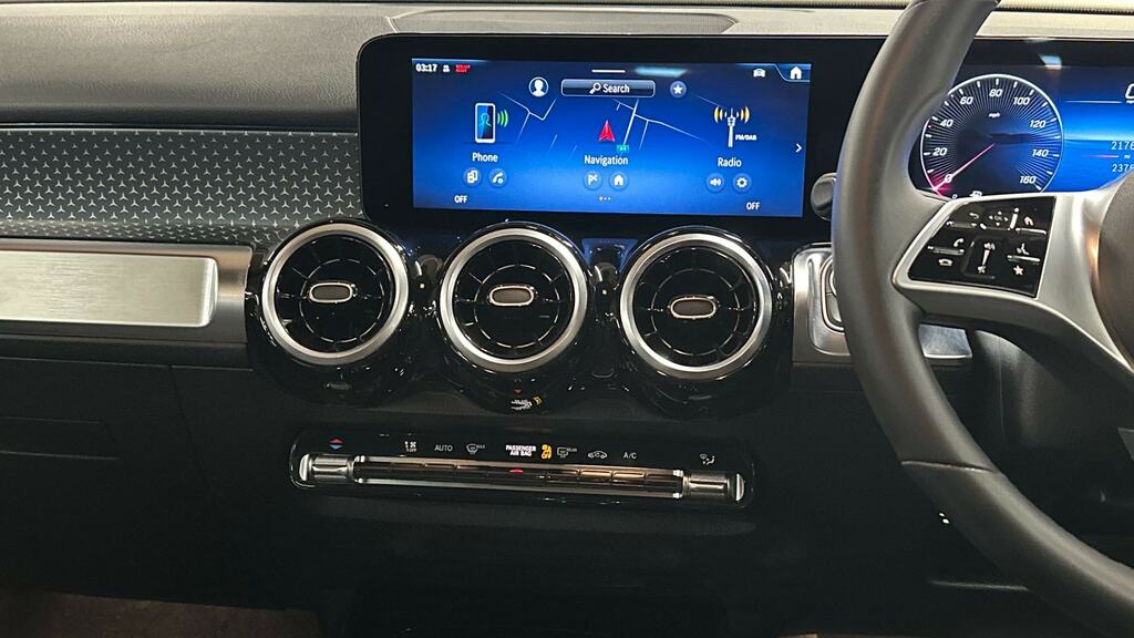 Mercedes-Benz GLB Class Glb 200 Amg Line Executive 7G-tronic Blue #10