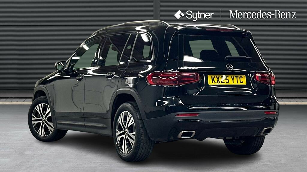 Mercedes-Benz GLB Class Glb 200 Sport Executive 7G-tronic Black #2