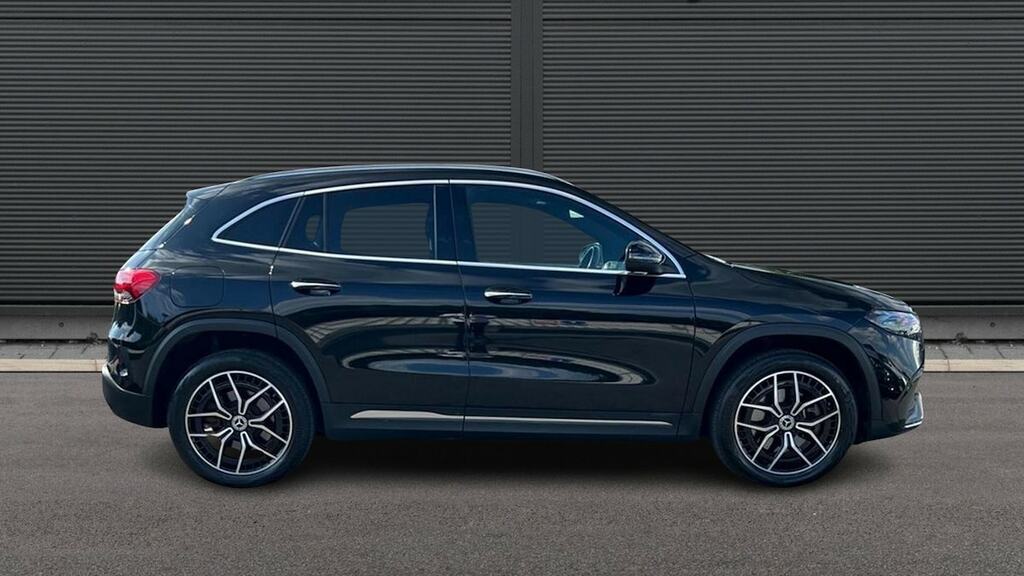 Mercedes-Benz EQA Eqa 300 4M 168Kw Amg Line Premium 66.5Kwh Black #4