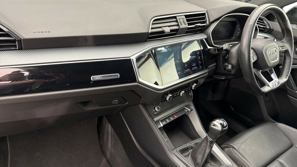 Audi Q3 S Line 35 Tfsi 150 Ps 6-Speed Grey #2