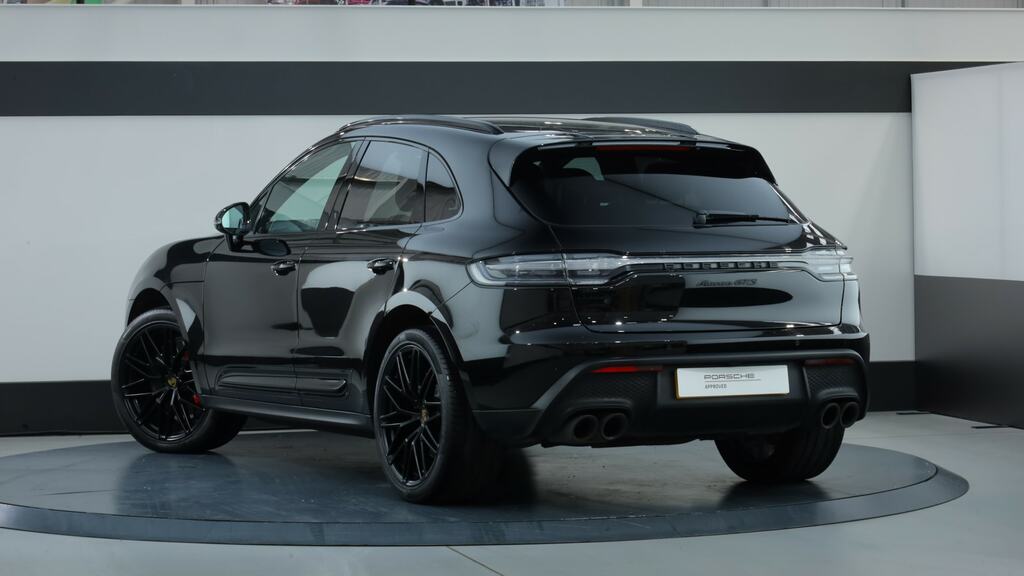 Porsche Macan Gts Pdk Black #2