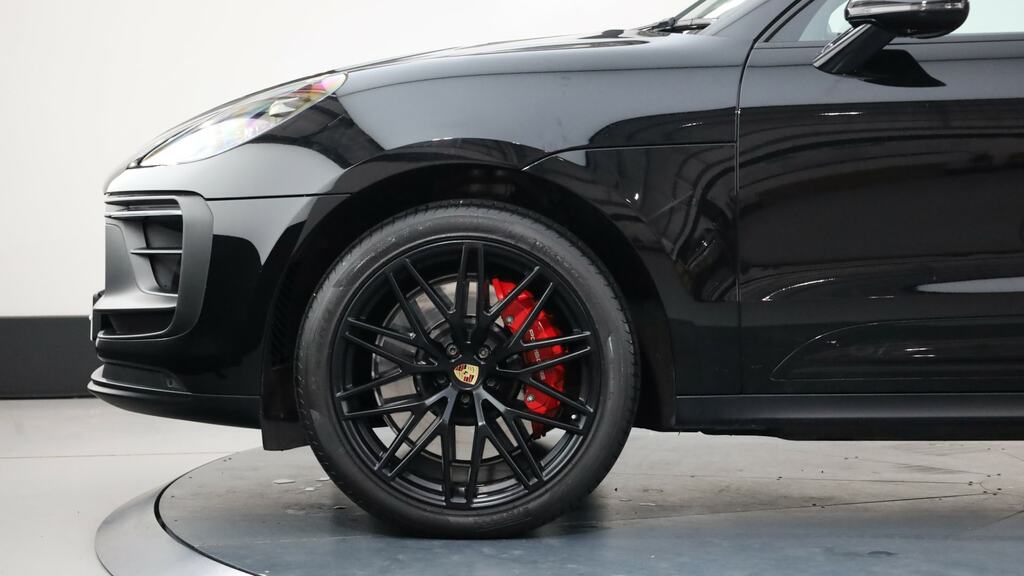 Porsche Macan Gts Pdk Black #3
