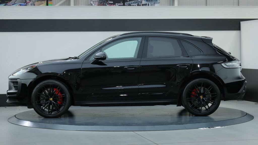 Porsche Macan Gts Pdk Black #4