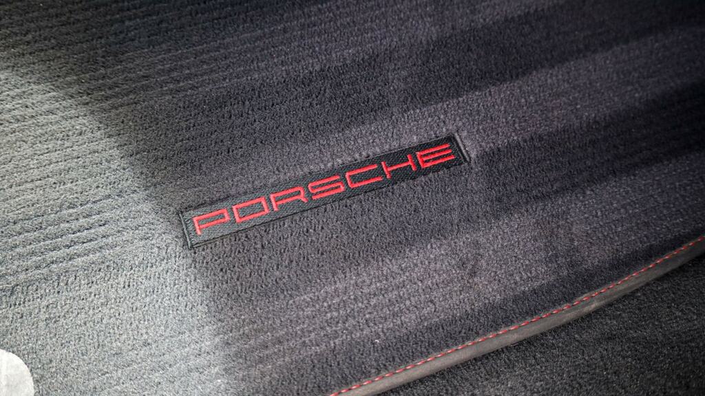 Porsche 911 Carrera Gts 15 Yellow #25