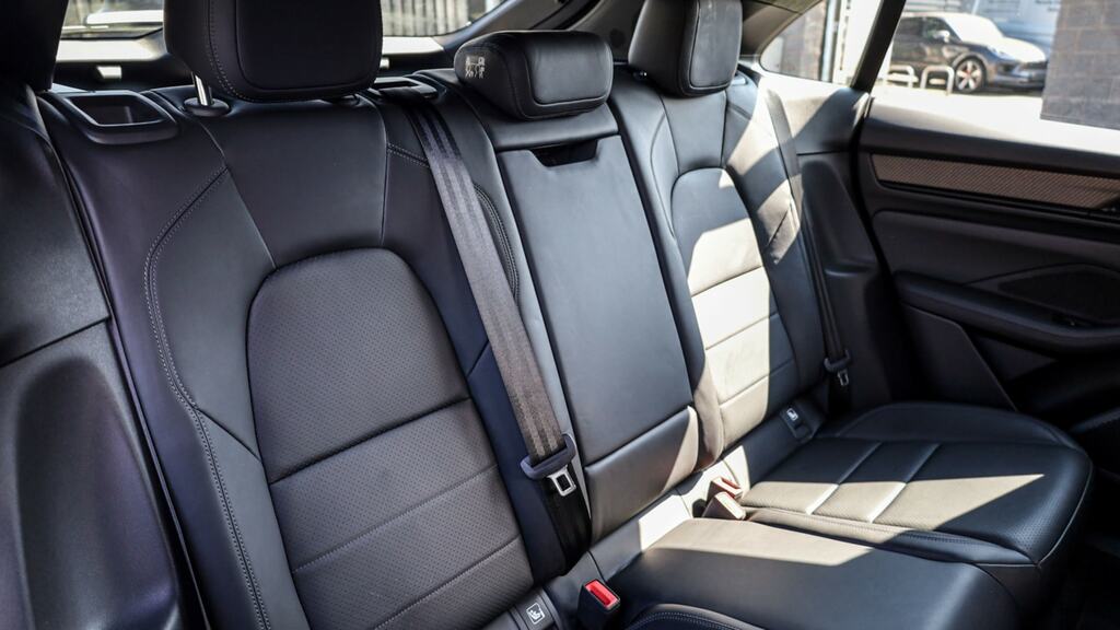 Porsche Macan 300Kw 4 100Kwh Black #24