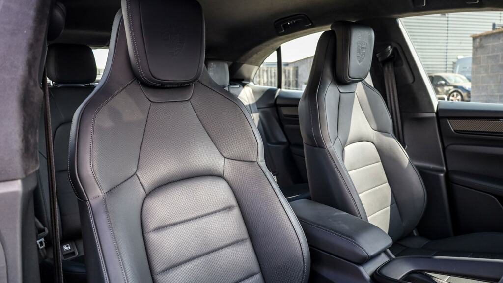 Porsche Macan 300Kw 4 100Kwh Black #9