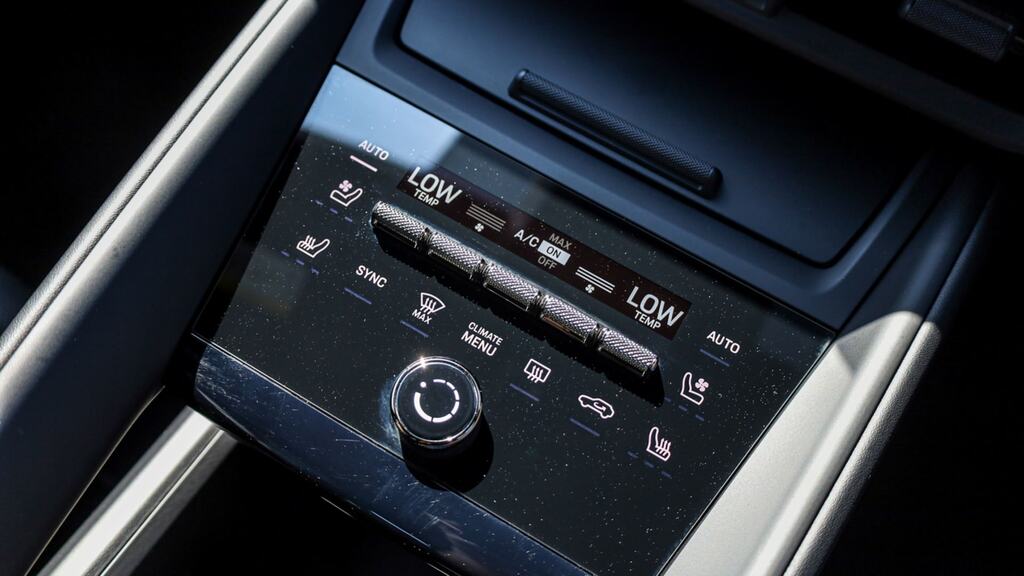 Porsche Macan 300Kw 4 100Kwh Black #18