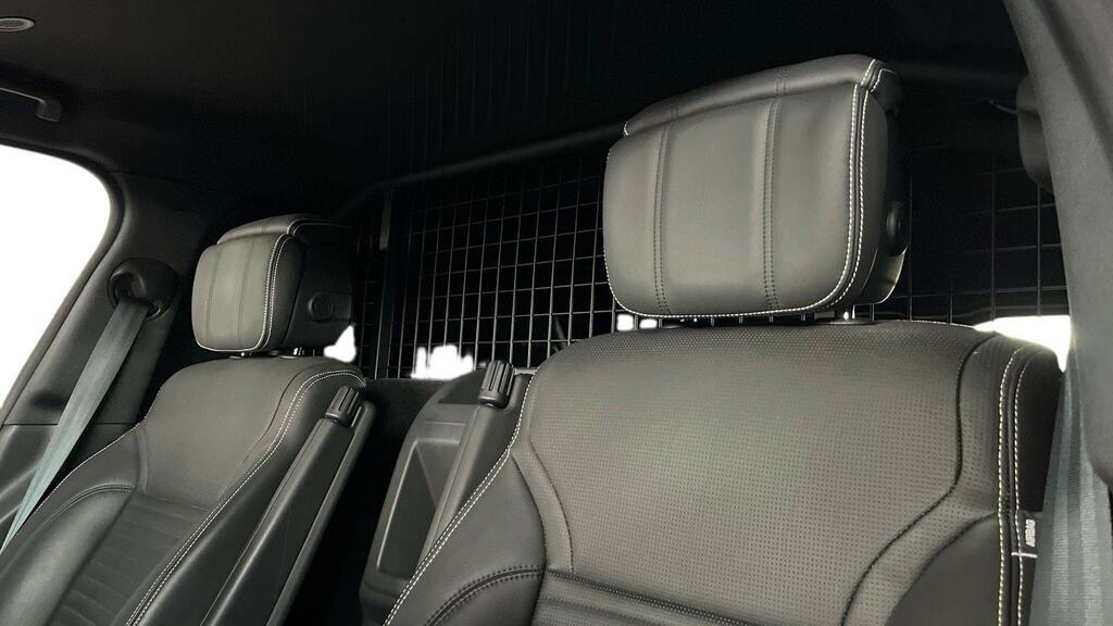 Land Rover Discovery 3.0 D350 Dynamic Hse Commercial Grey #4