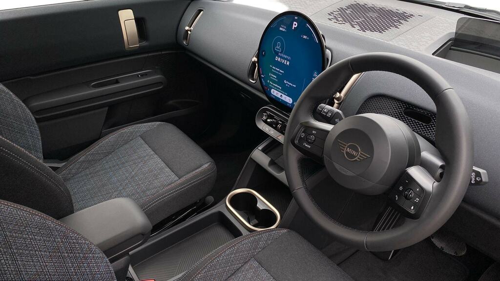Mini Countryman 150Kw E Monochrome 66Kwh White #6