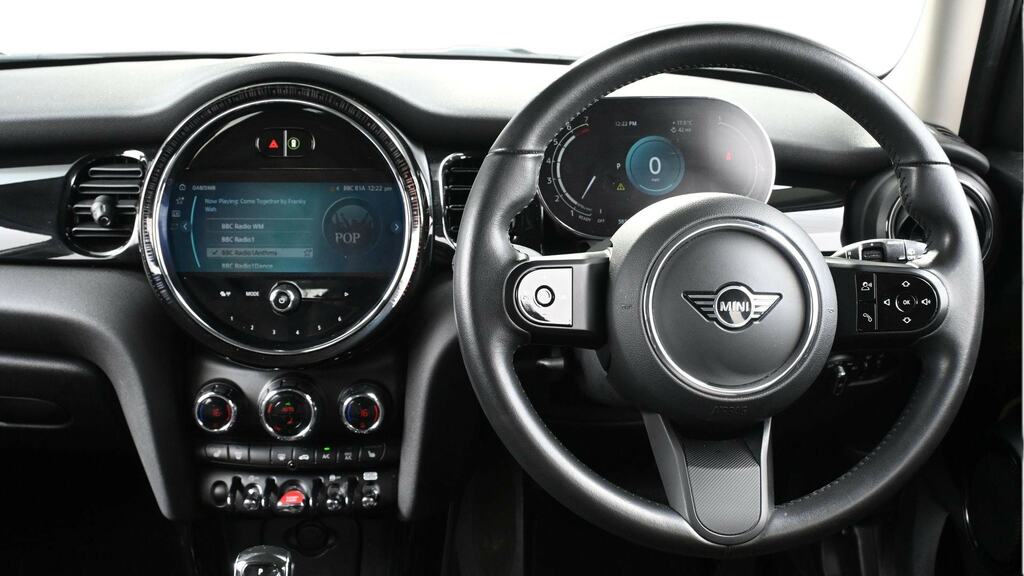 Mini Hatch 1.5 Cooper Classic Premium BP73NGO Silver #5