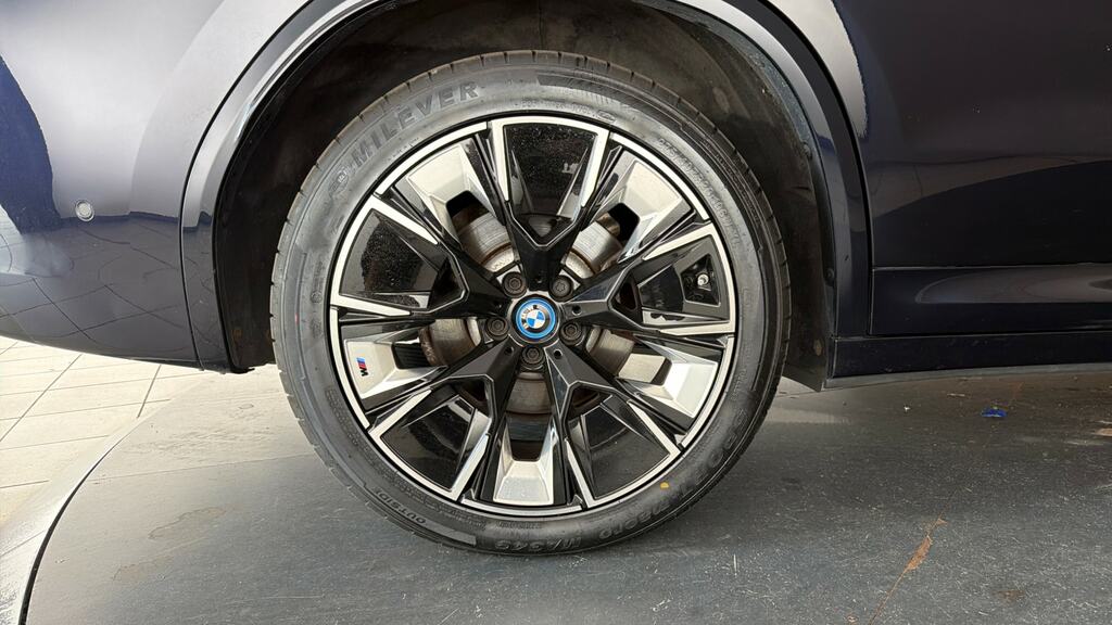 BMW iX3 210Kw Premier Edition Pro 80Kwh Grey #24