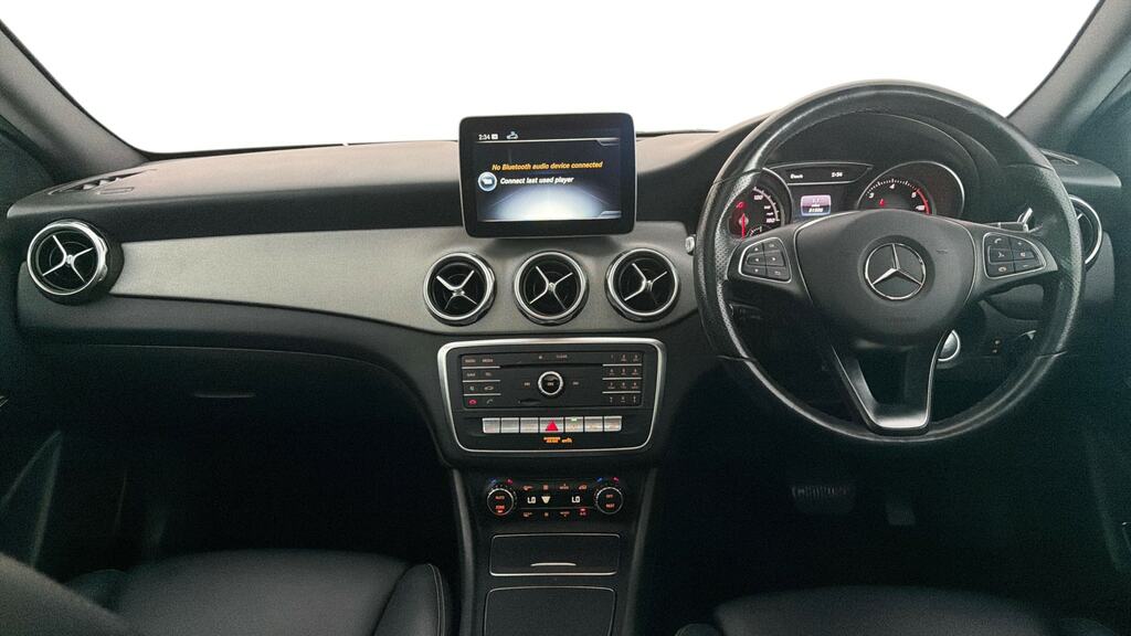 Mercedes-Benz GLA Class Gla 200D Sport Premium Plus Silver #6