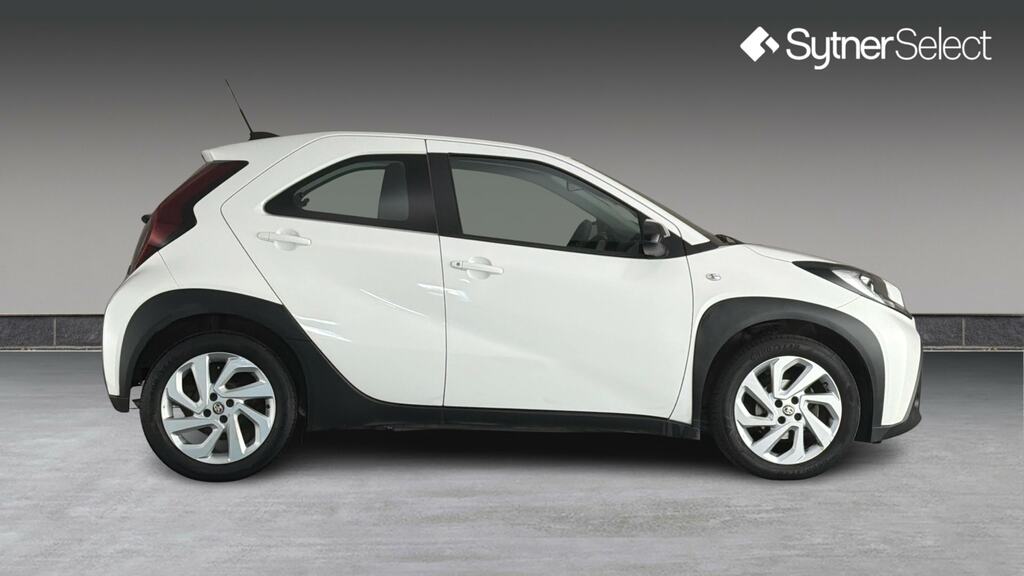 Toyota Aygo X 1.0 Vvt-i Pure White #3