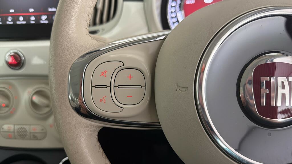 Fiat 500C Dolcevita Dualogic White #21