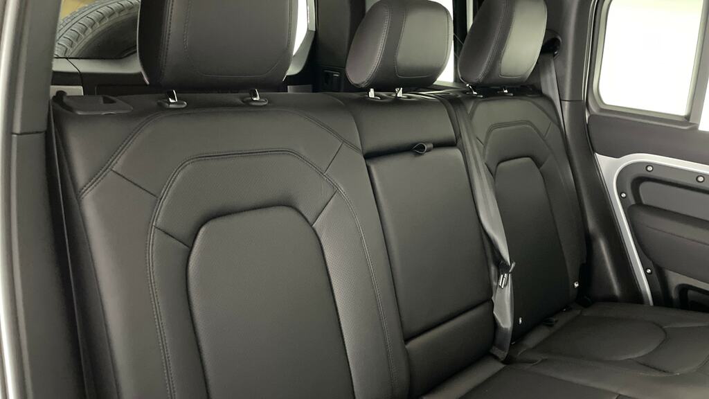 Land Rover Defender 110 D250 110 X-dynamic Se Grey #12