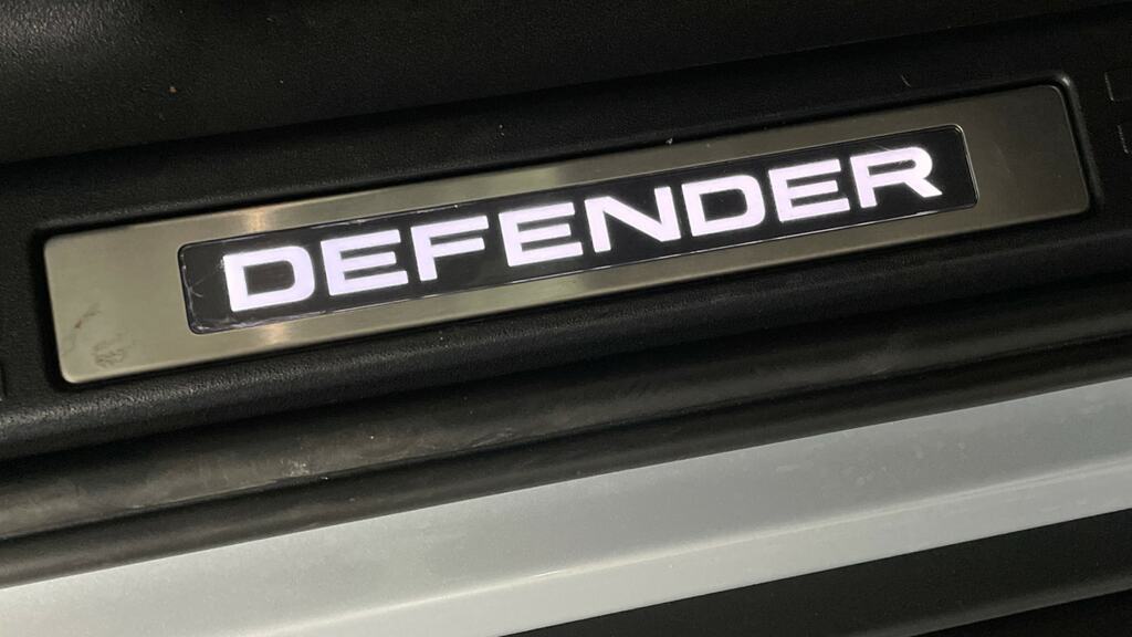 Land Rover Defender 110 D250 110 X-dynamic Se Grey #37