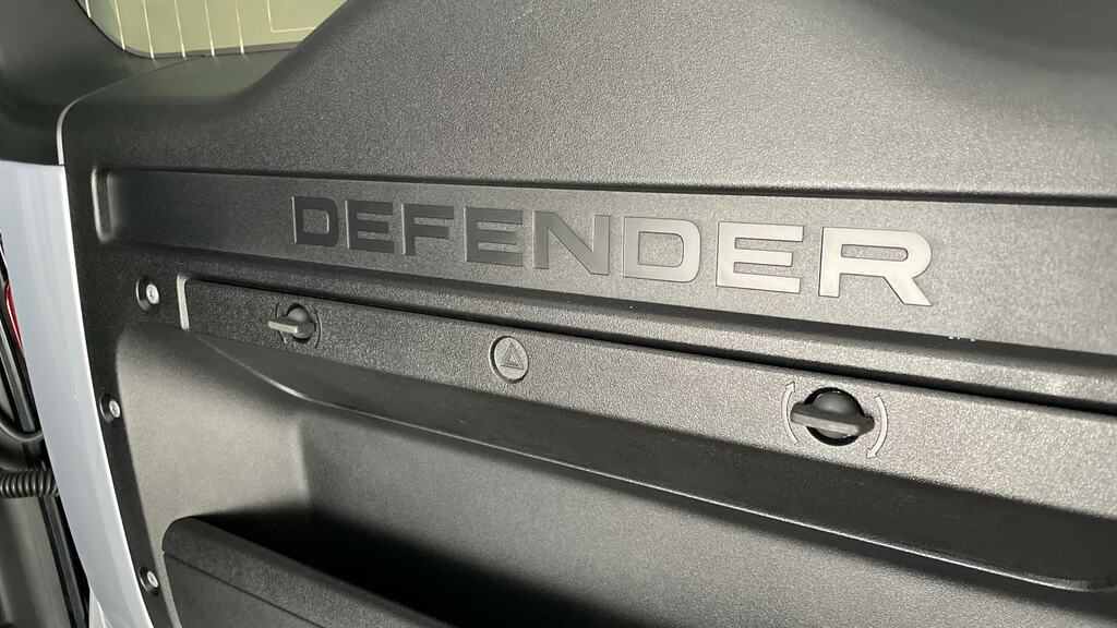 Land Rover Defender 110 D250 110 X-dynamic Se Grey #30