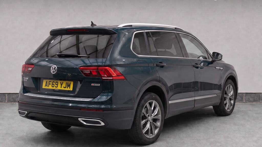 Volkswagen Tiguan Allspace 2.0 Tdi 4Motion Match Dsg Green #4