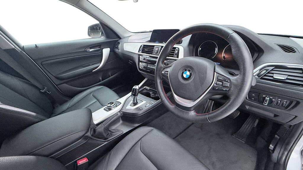 BMW 1 Series 118I 1.5 Se Navservotronic Step Silver #6