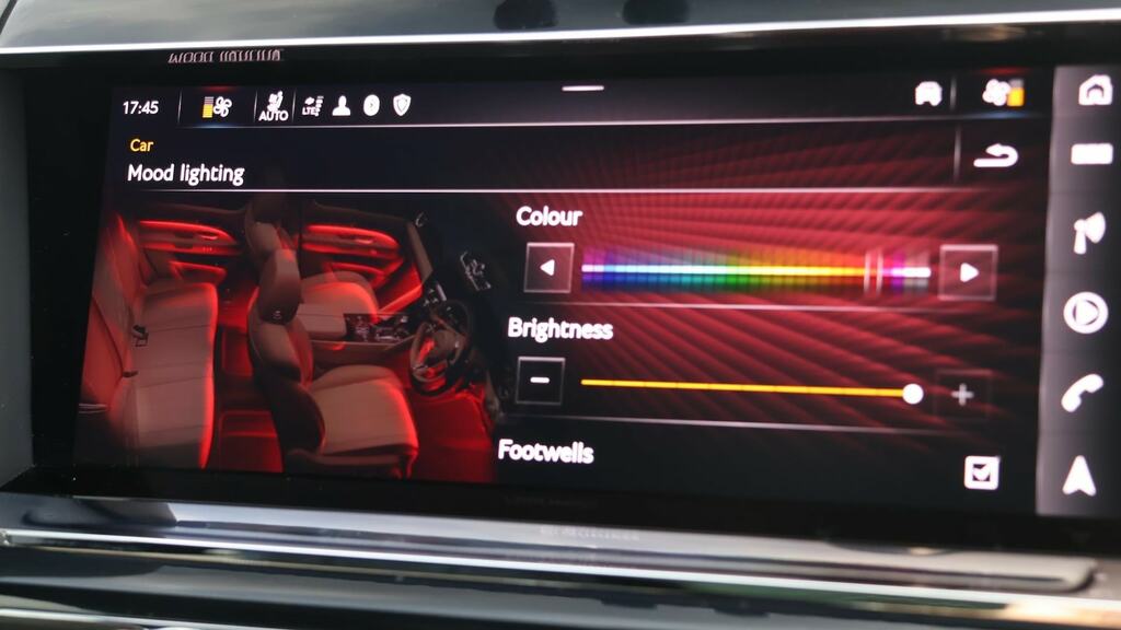 Bentley Bentayga 4.0 V8 First Edition Estate Red #32