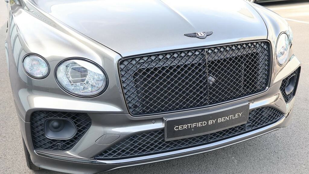 Bentley Bentayga 4.0 V8 First Edition Estate Red #25