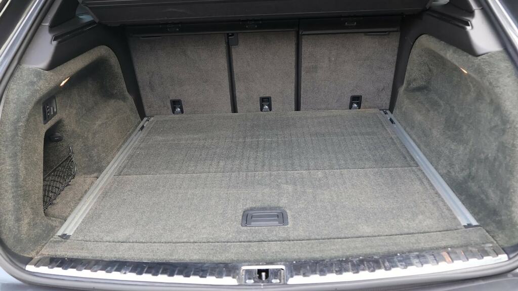Bentley Bentayga 4.0 V8 First Edition Estate Red #31
