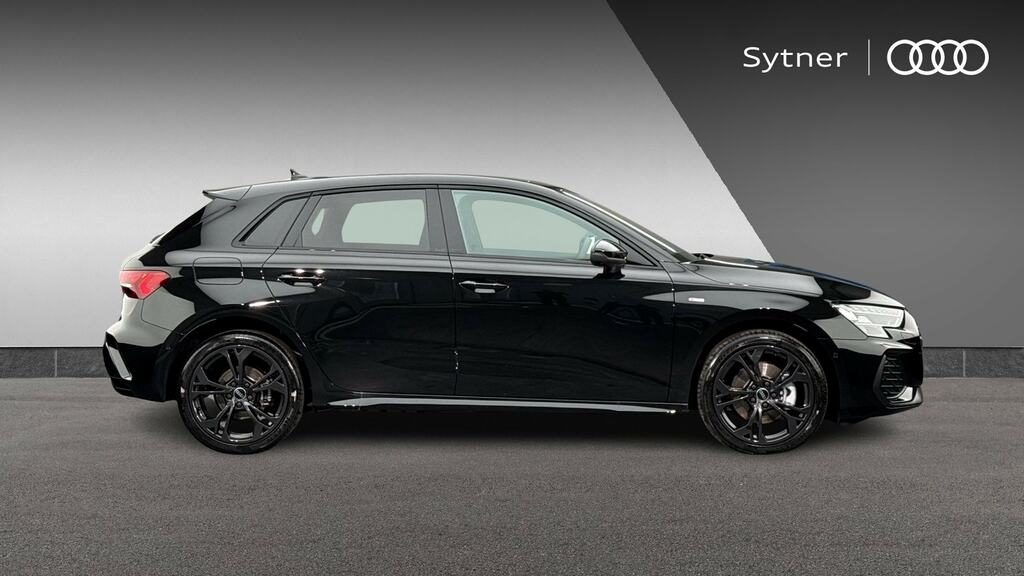 Audi A3 1.5 Tfsi E 204 Black Ed S Tronic Tech Pro YA26HVF Black #4