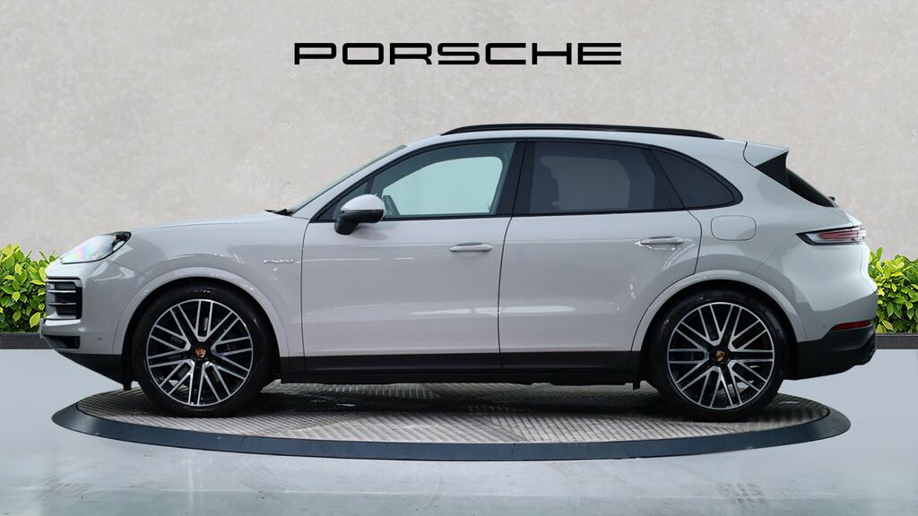 Porsche Cayenne E-hybrid Tiptronic S White #4