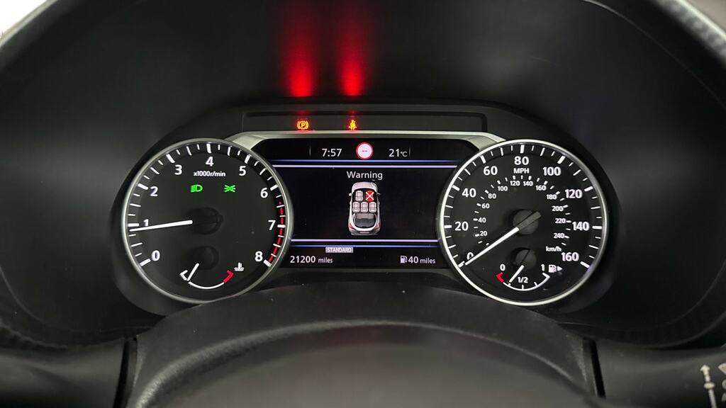 Nissan Juke 1L N-connecta Red #13