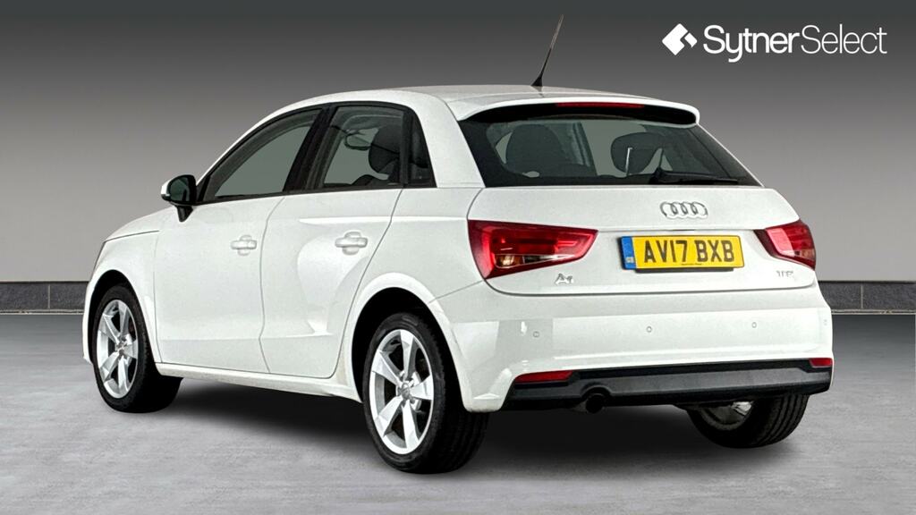 Audi A1 1.0 Tfsi Sport White #2