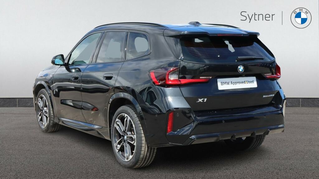 BMW X1 Sdrive 20I Mht M Sport Step Black #2