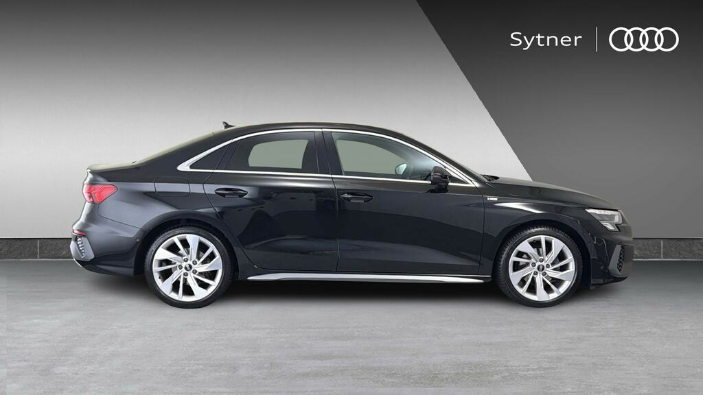 Audi A3 35 Tfsi S Line S Tronic RE22UHC Black #4