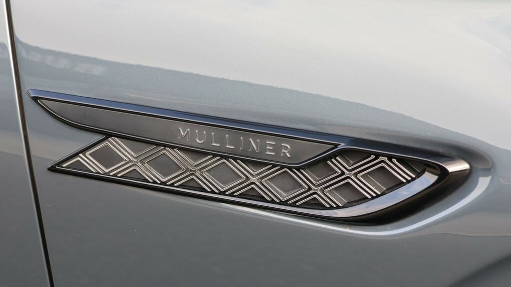 Bentley Flying Spur 4.0 V8 Hybrid Azure Blackline Silver #32