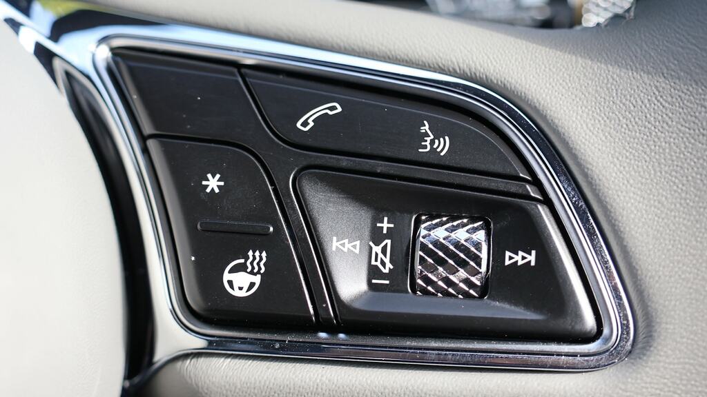 Bentley Flying Spur 4.0 V8 Hybrid Azure Blackline Silver #36