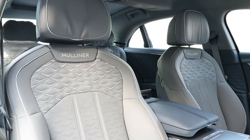 Bentley Flying Spur 4.0 V8 Hybrid Azure Blackline Silver #10