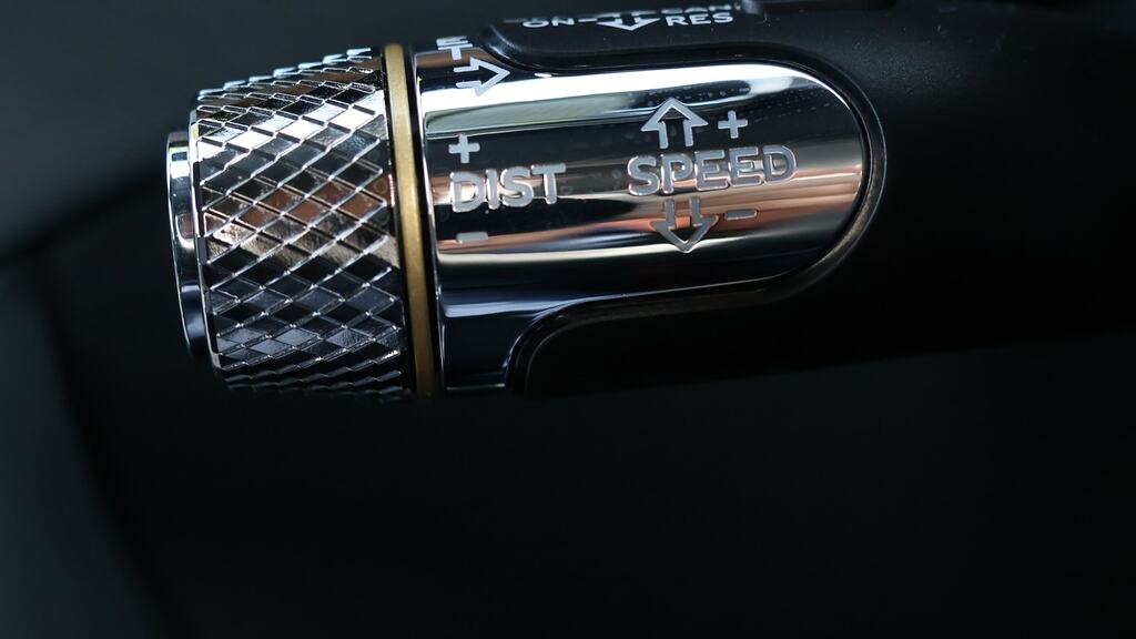 Bentley Flying Spur 4.0 V8 Hybrid Azure Blackline Silver #35