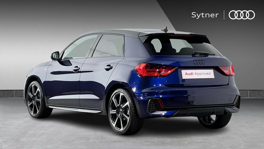 Audi A1 30 Tfsi Black Edition S Tronic FP26HZV Blue #3