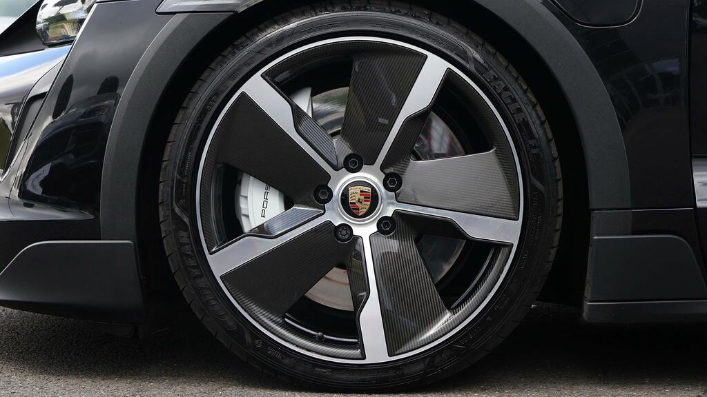 Porsche Taycan 500Kw Turbo 93Kwh Black #4