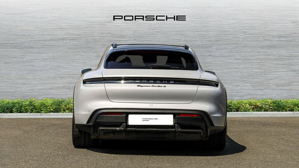 Porsche Taycan Turbo S  #7