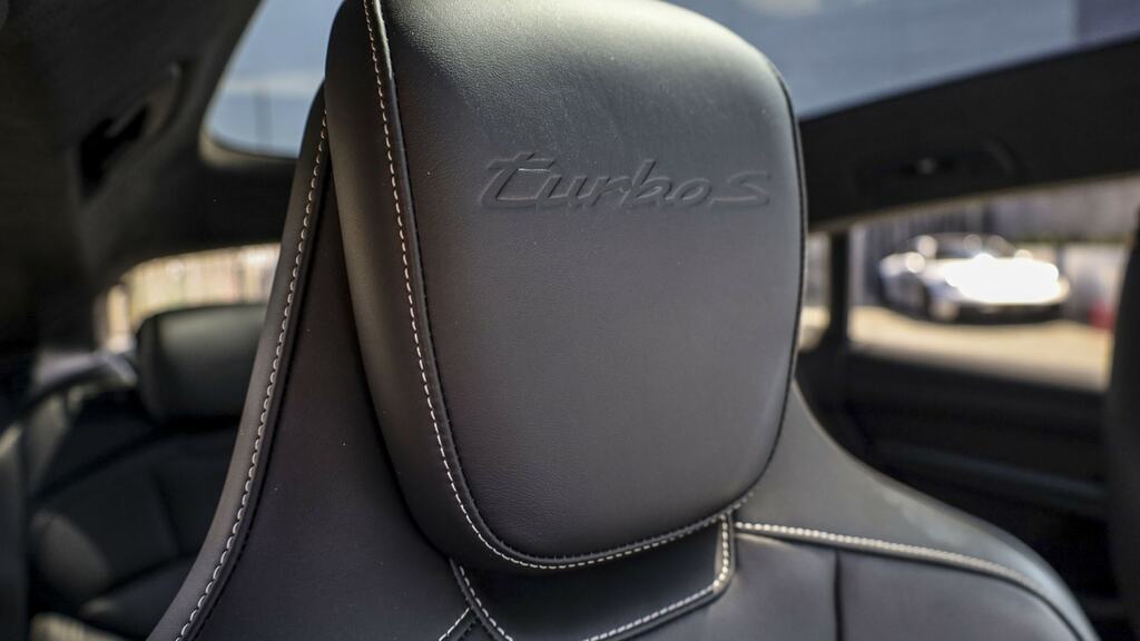 Porsche Taycan Turbo S  #22