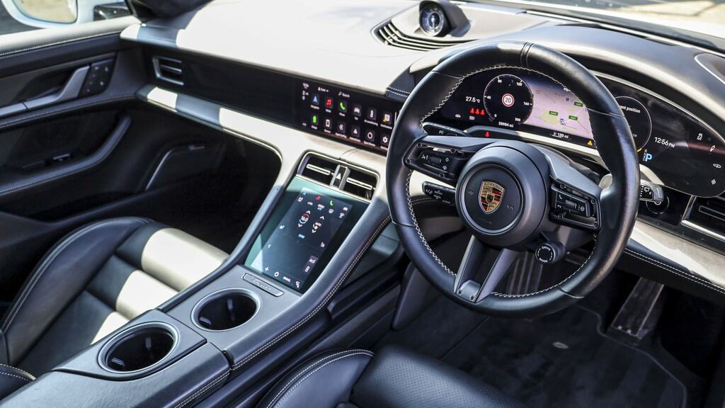 Porsche Taycan 560Kw Turbo S 93Kwh Grey #3