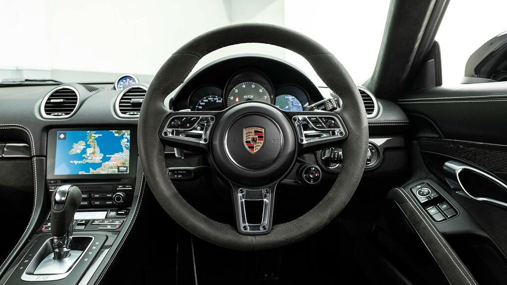 Porsche 718 Cayman 2.0 Style Edition Pdk White #17