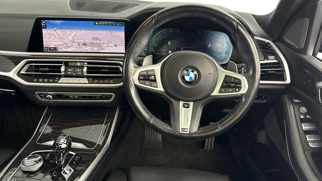 BMW X7 Xdrive40i M Sport Step Black #5