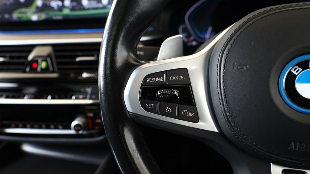 BMW 5 Series M Sport White #16