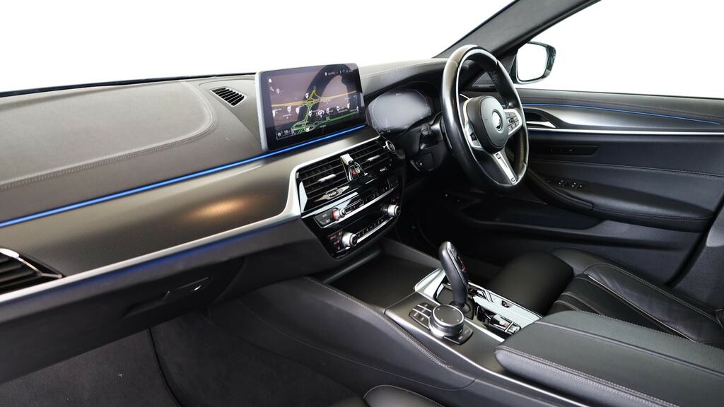 BMW 5 Series M Sport White #7
