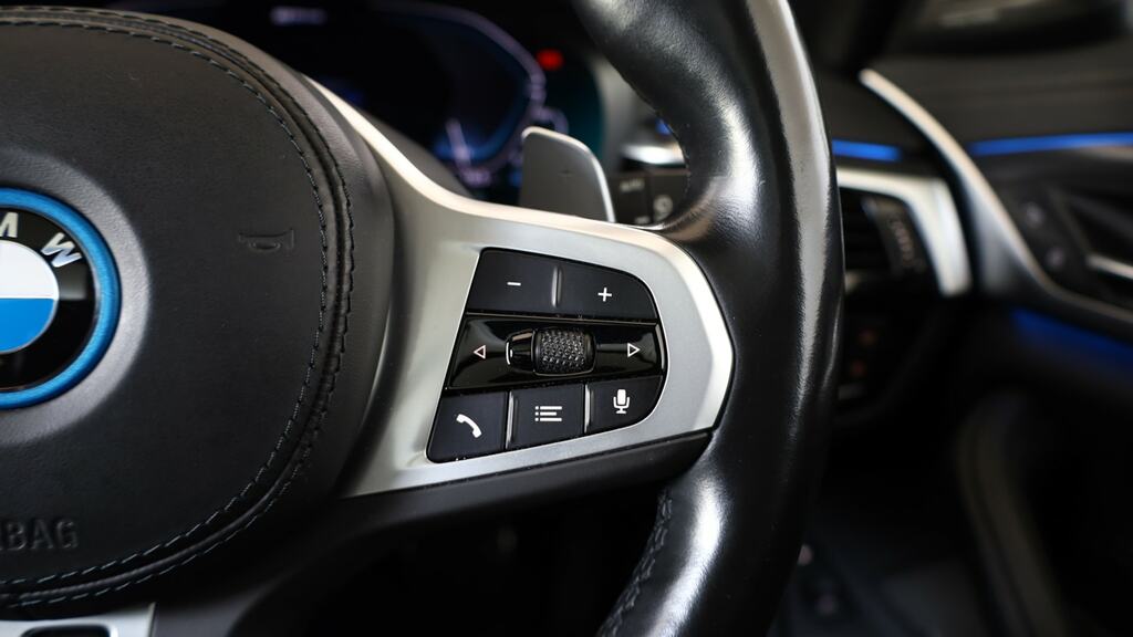 BMW 5 Series M Sport White #17