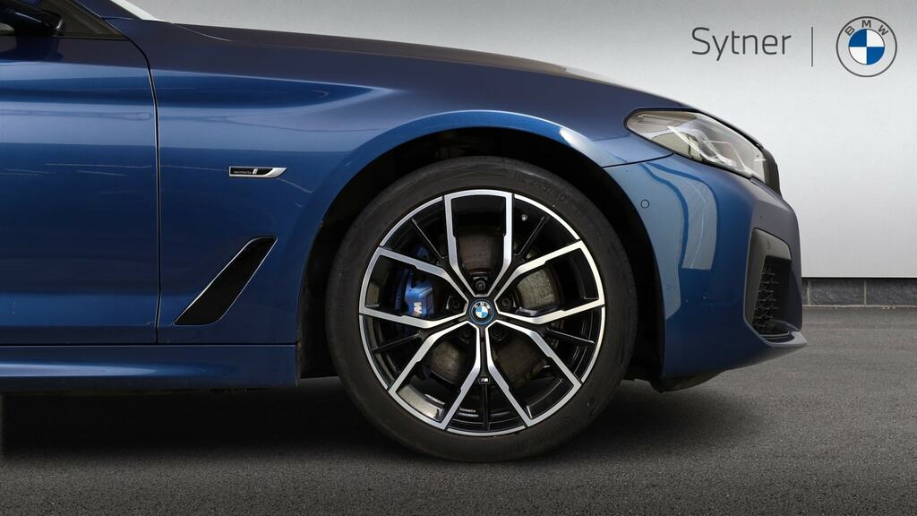 BMW 5 Series M Sport White #13