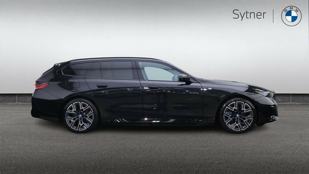 BMW i5 250Kw Edrive40 Sport Edition 84Kwh At Teccmf Black #3